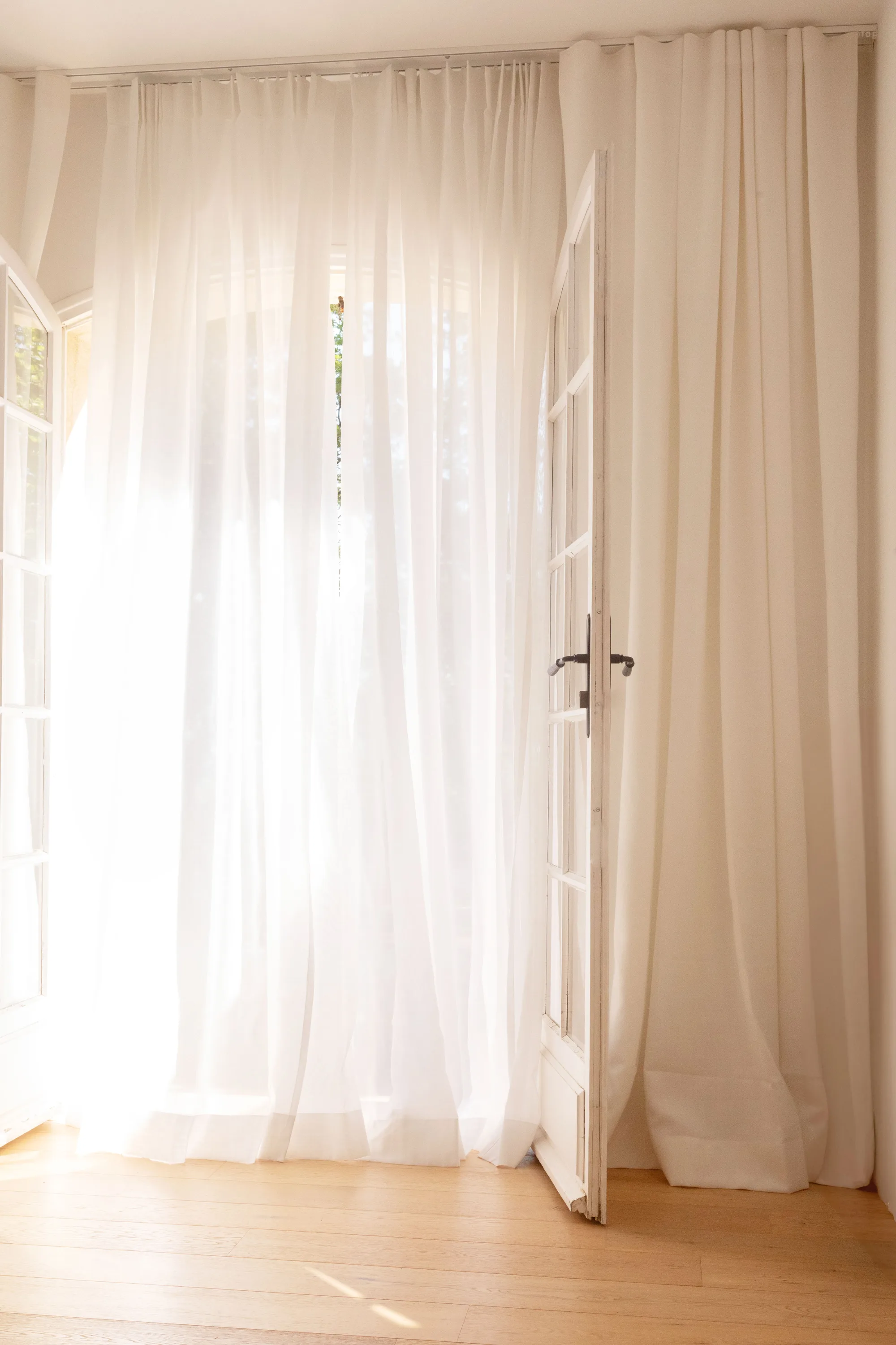 Voilage Lin — Sur Mesure